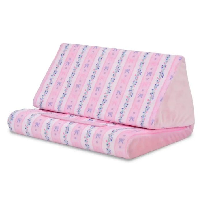 Sleeping Bags & Pillows