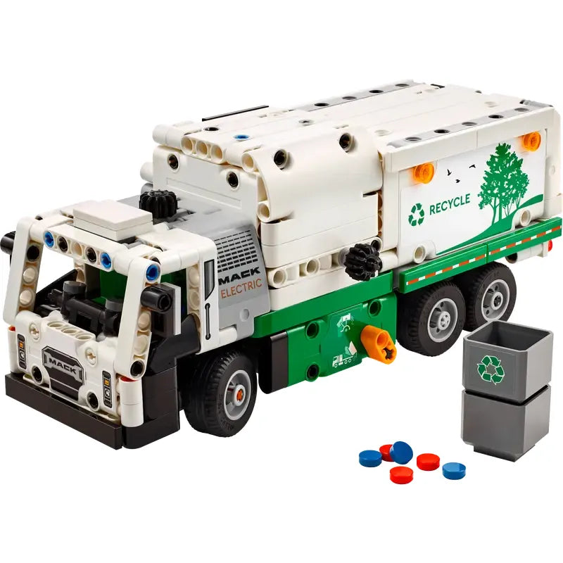 Mack® LR Electric Garbage Truck