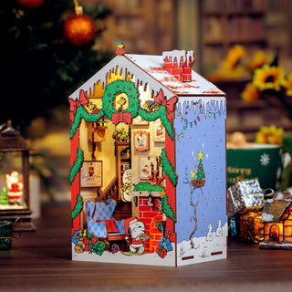 Peanuts Christmas DIY Book Nook Kit 