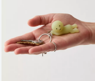 SMISKI Keychain (Grabbing) 