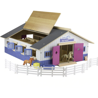 Breyer Farms Deluxe Stable Playset 